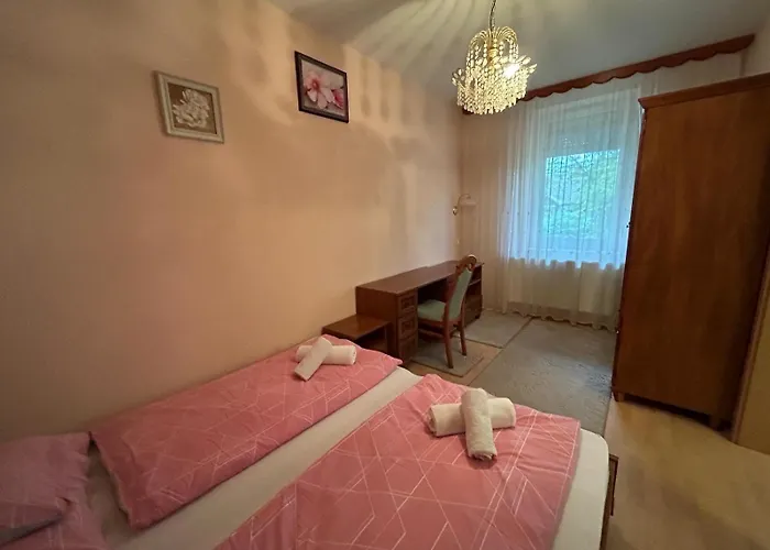 Apartament Rehab Vip *